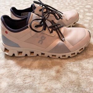 Sold On Running Cloud Sneaker